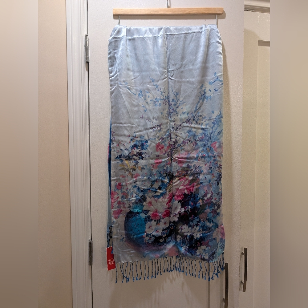 Beautiful NWT 2 Sided Silk Scarf